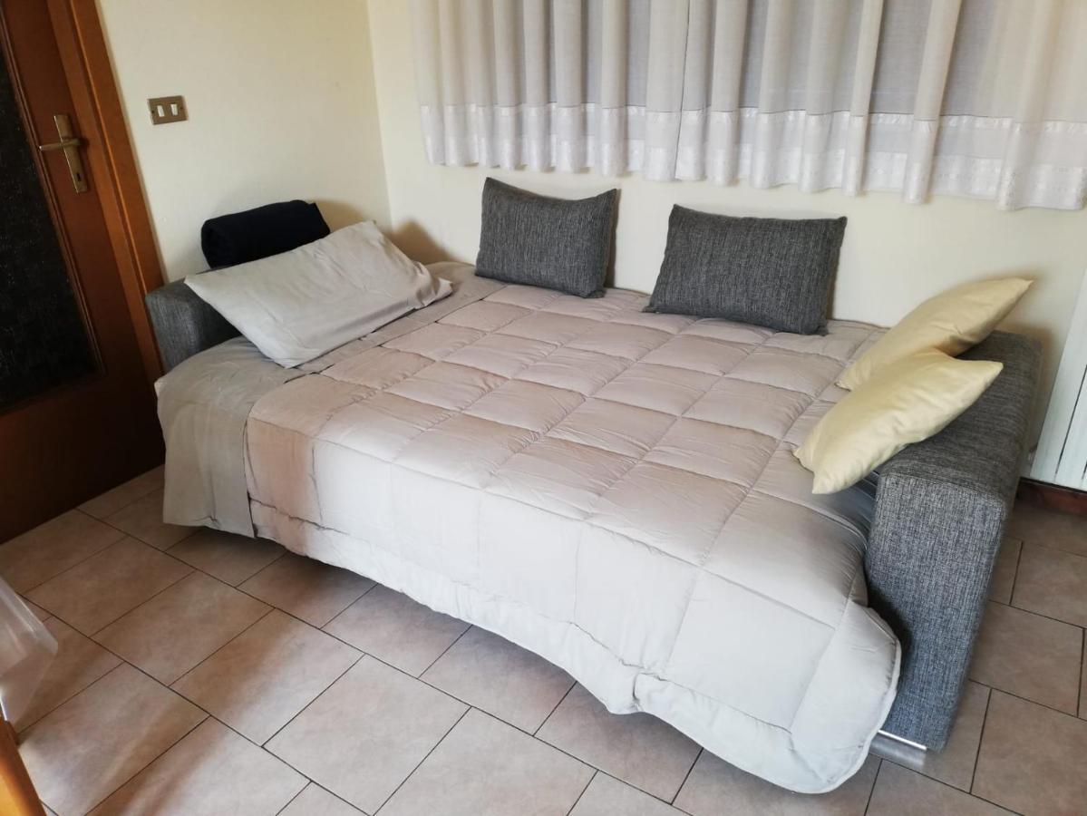 Ginger'S House Malpensa Apartment Cardano Al Campo Exterior photo